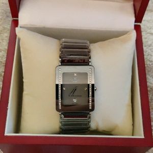 Women's Oniss Caprice Collection